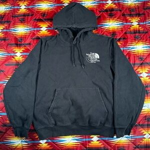 The North Face Hoodie Medium Black Pullover Sweatshirt Casual Hiking Outdoor